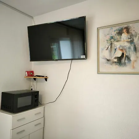 Aufenhalt In In Ruhiger Und Lage *